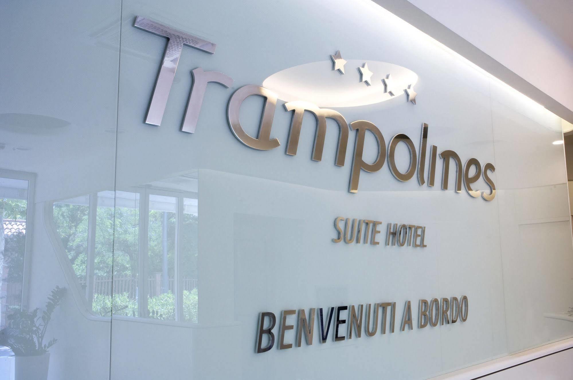 Trampolines Suite Hotel Riccione Exterior foto